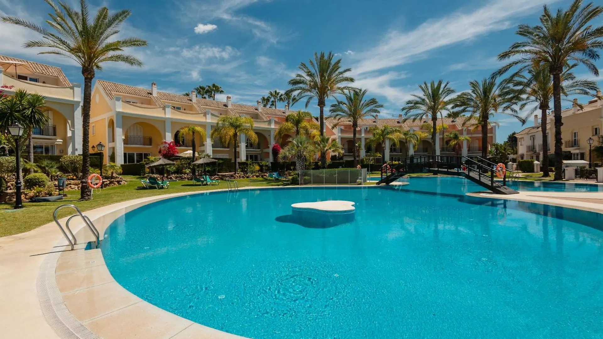 Townhouse In First Line Beach, Bahia De Marbella, Marbella 0*,  Spain