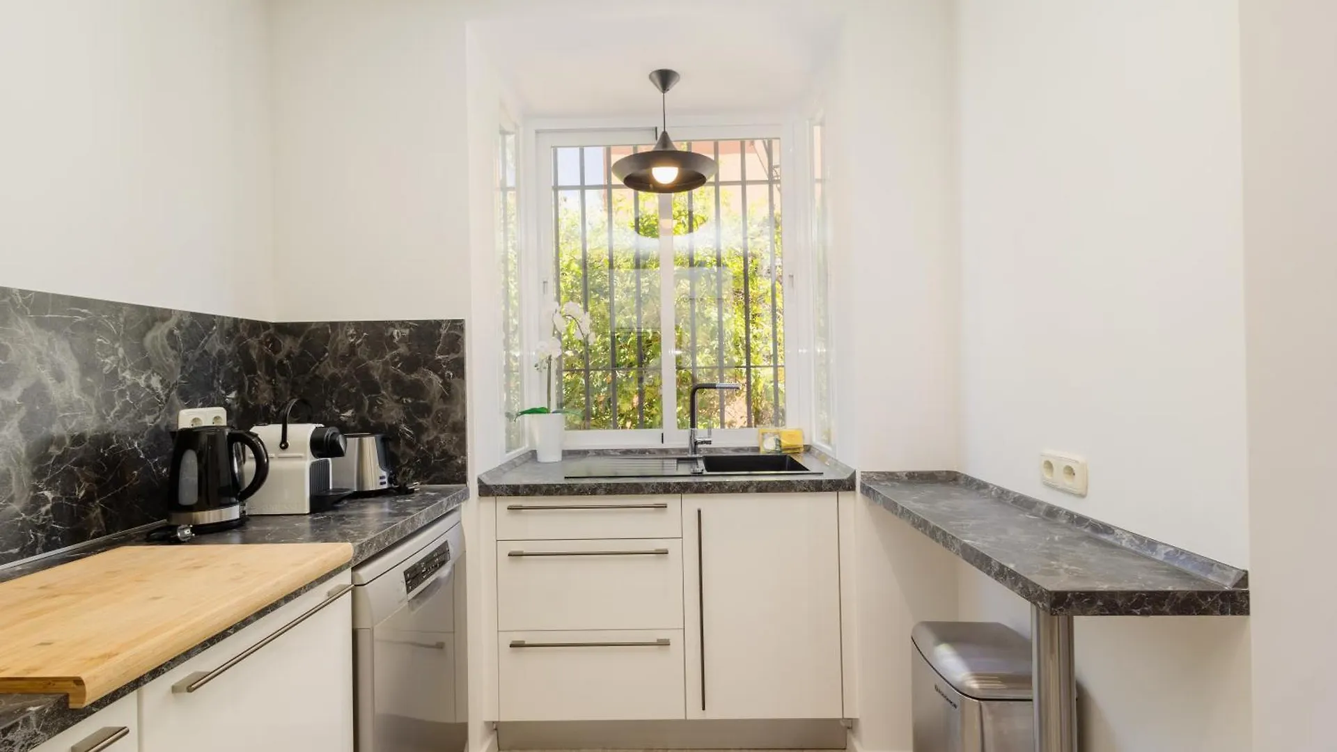 Townhouse In First Line Beach, Bahia De Marbella, Marbella